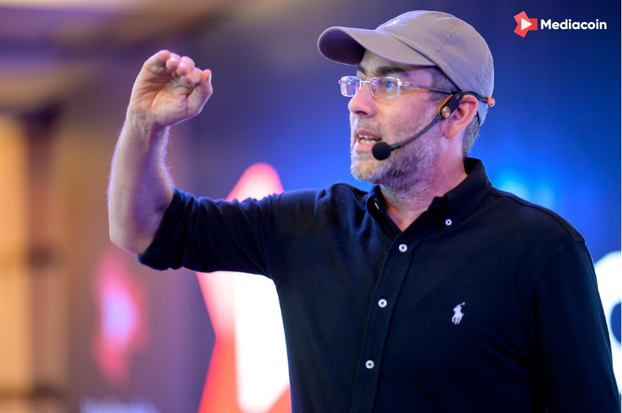 Денис Тищенко и Ицхак Пинтосевич о лидерстве в криптовалюте, NFT и метавселенных